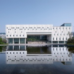 西华大学宜宾产教融合实训基地 / 非常建筑