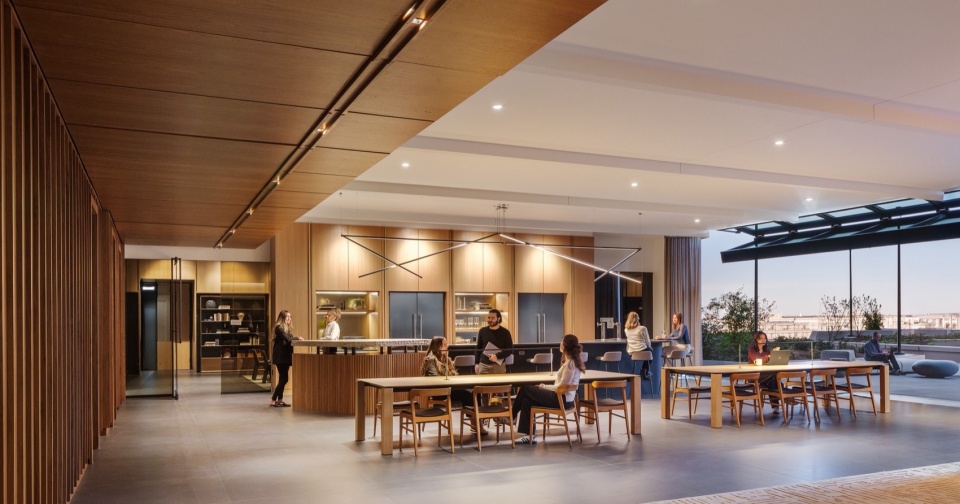 1900 Lawrence by Goettsch Partners