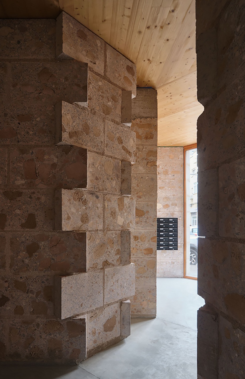 Social housing 2104 by HARQUITECTES hsw
