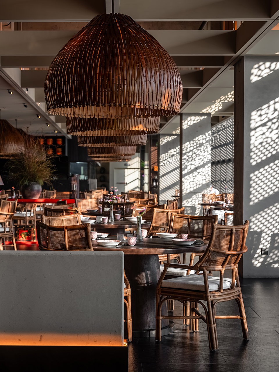 xiaorong garden classic sichuan restaurant by guo xin space design xian