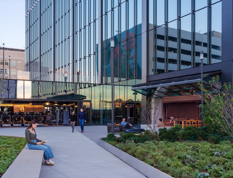 1900 Lawrence by Goettsch Partners