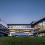 西华大学宜宾产教融合实训基地 / 非常建筑