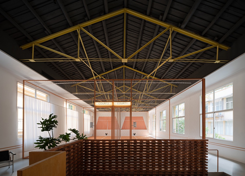 break point indoor tennis training center by for space design
