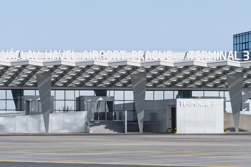 prague airport terminal 3 by ra15