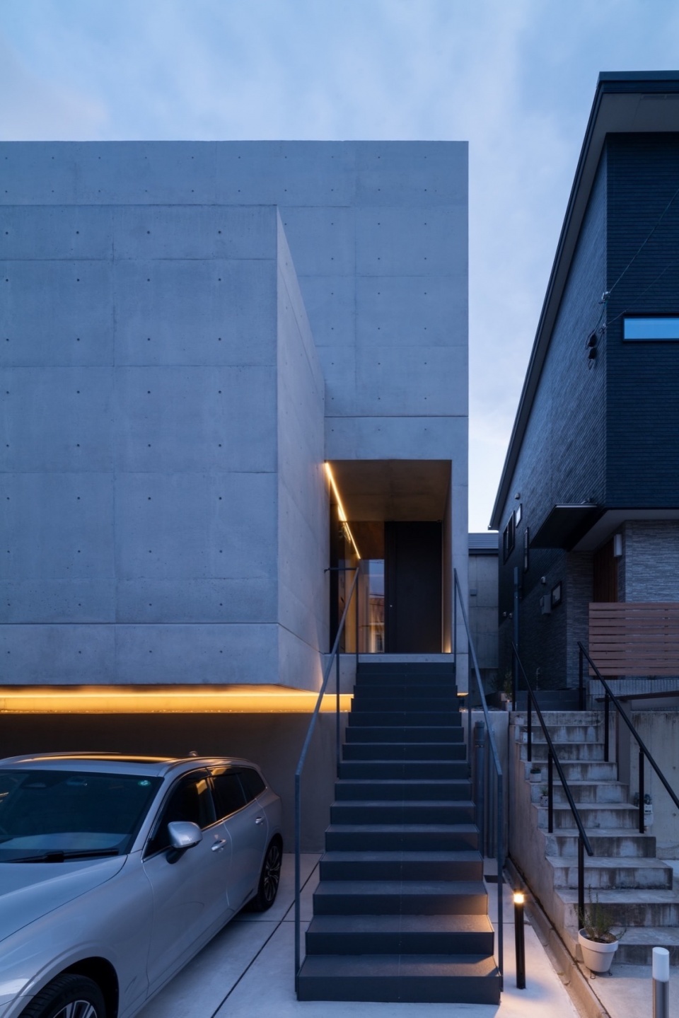 ELEMENT by APOLLO Architects Associates Co Ltd