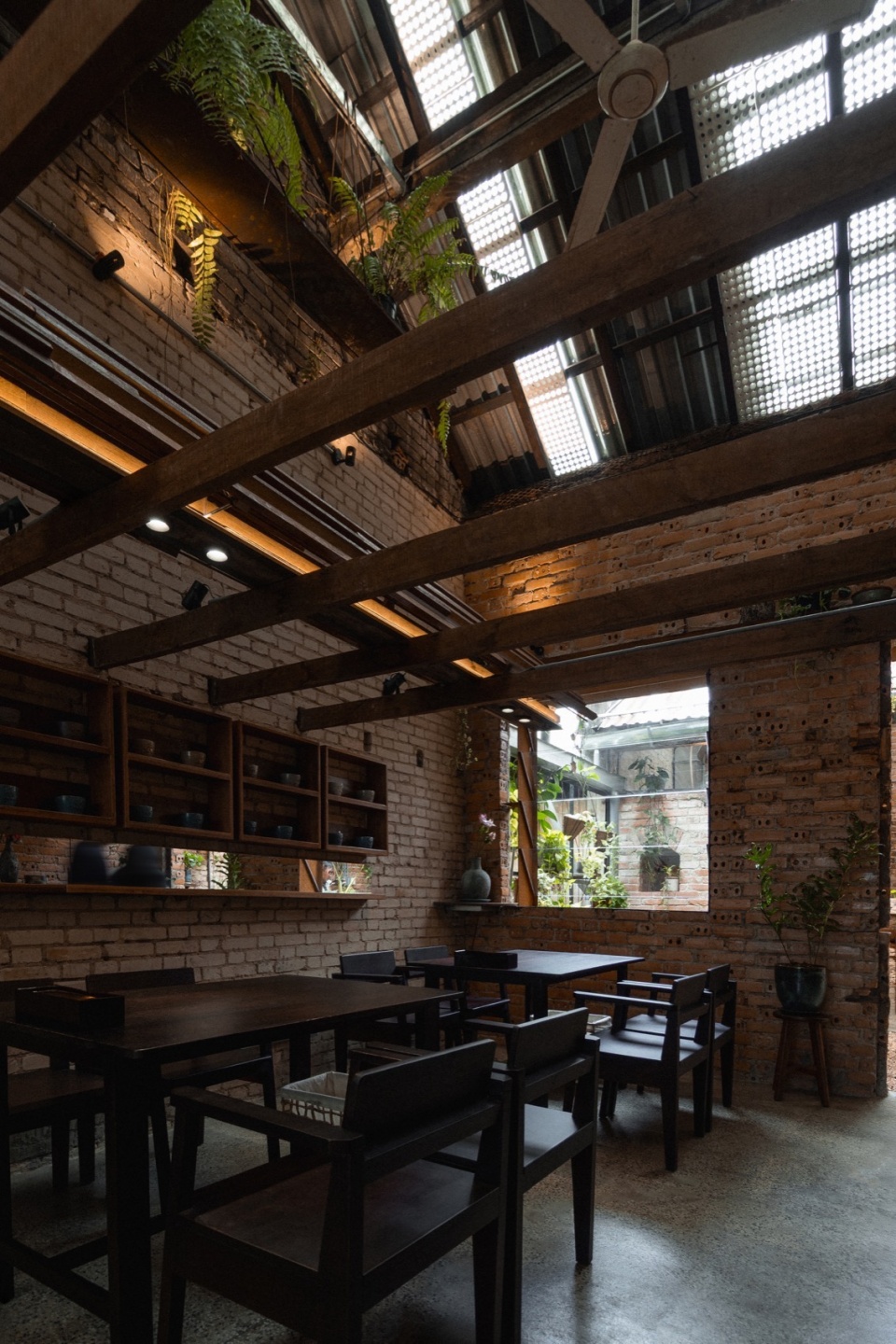 O Plant based Ton That Dam Cafe Restaurant xuong xep