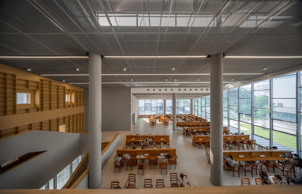 Xihua University Yibin Campus Phase Ⅱ by FCJZ
