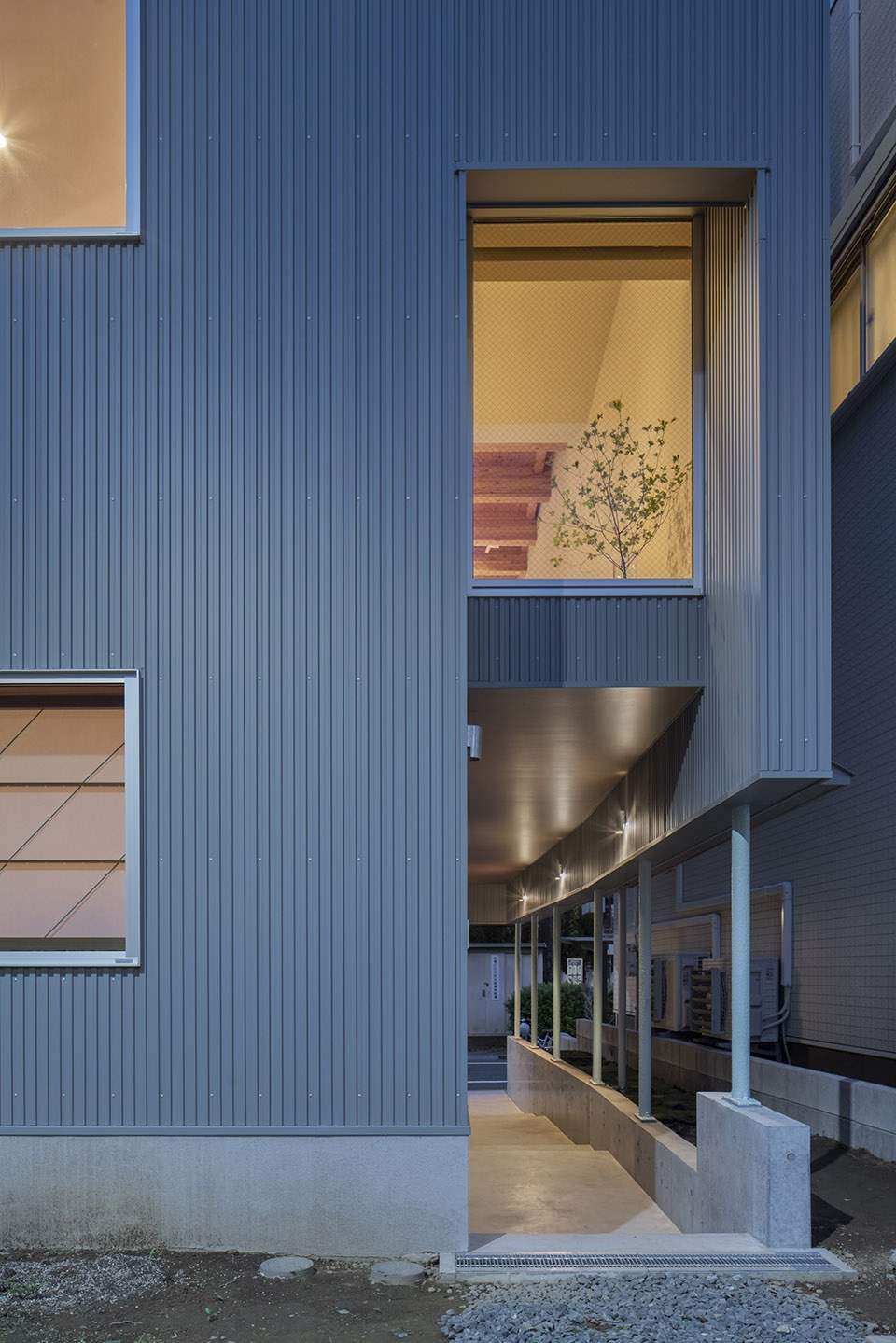 house in itabashi by terrain architects