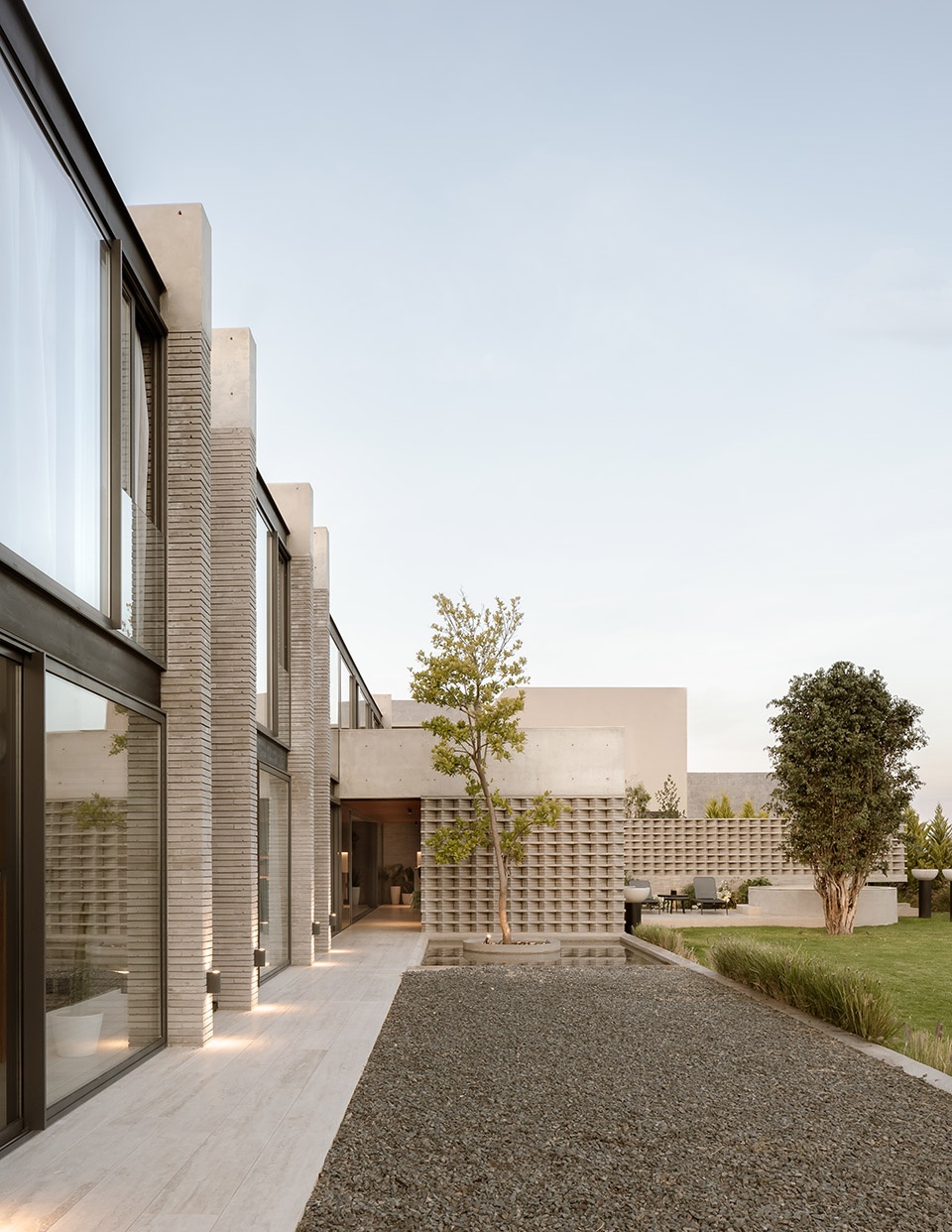 casa catedral by laboratorio de arquitectura