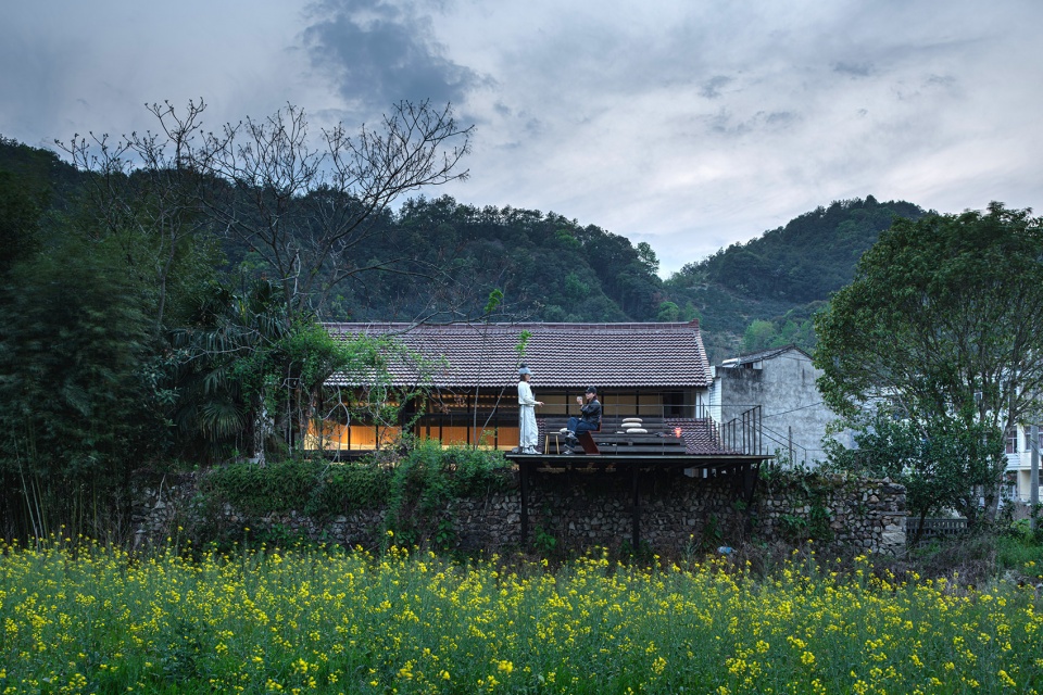 jiangxi village field study house by menjue architects