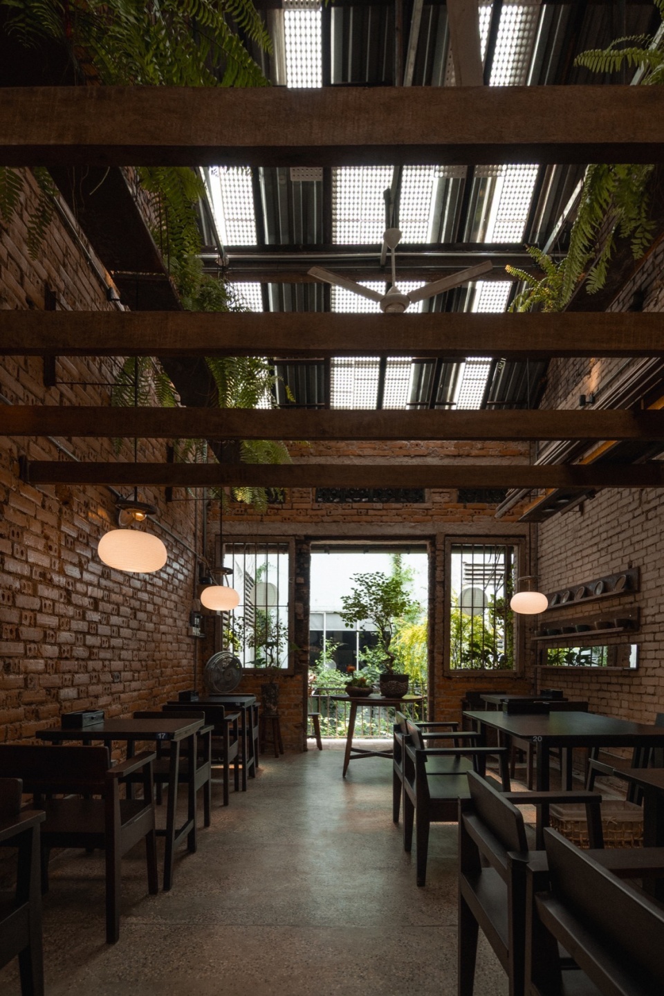 O Plant based Ton That Dam Cafe Restaurant xuong xep