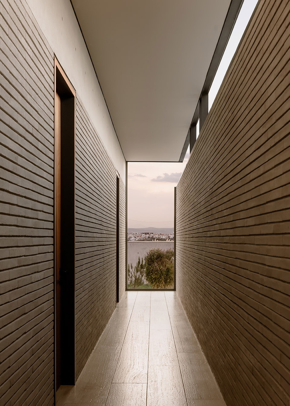 casa catedral by laboratorio de arquitectura