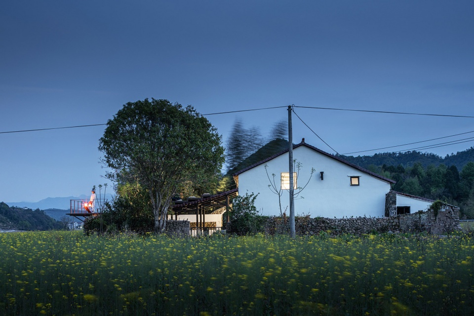 jiangxi village field study house by menjue architects