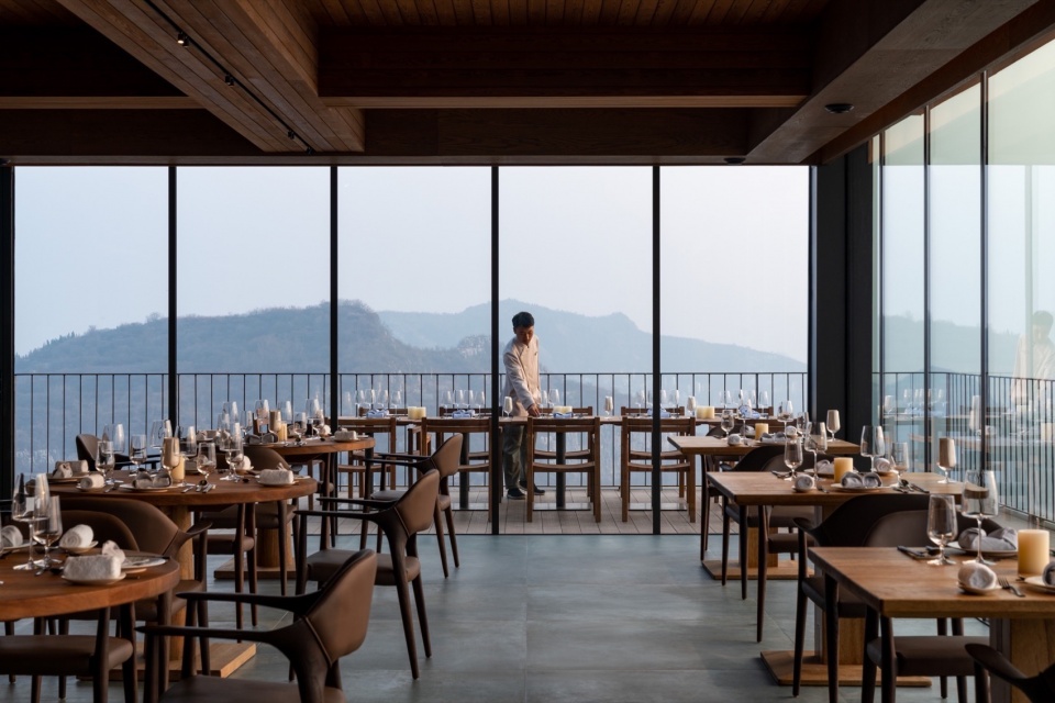 BRIGHT QI HOTELS RESORT by Ten on design