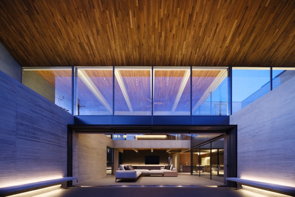 ELEMENT by APOLLO Architects Associates Co Ltd