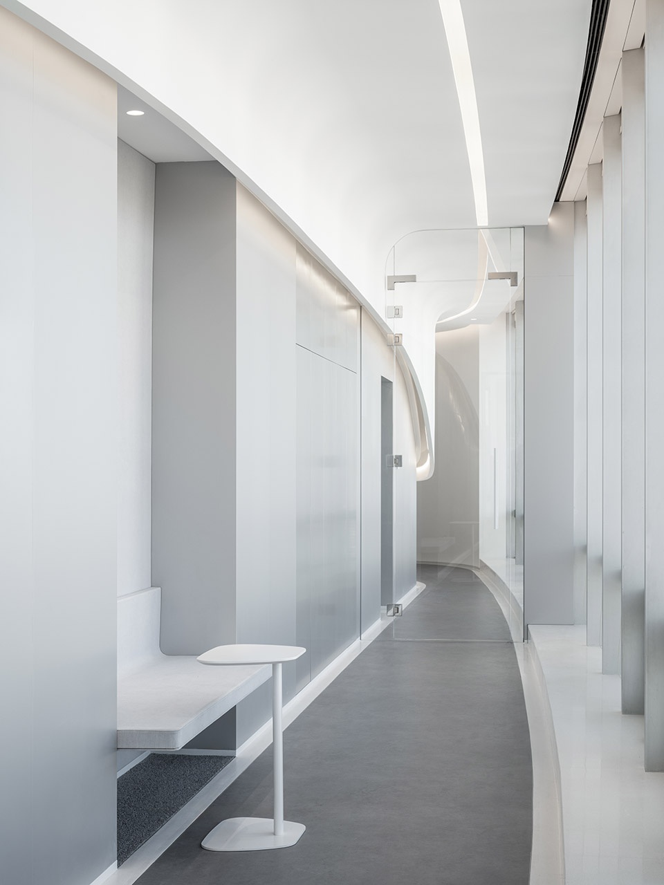 changchun wutai medical office by ippolito fleitz group