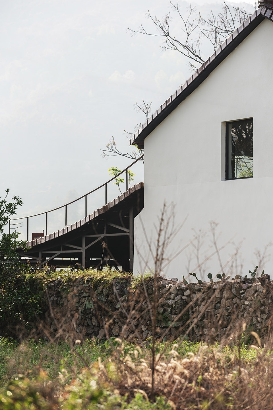 jiangxi village field study house by menjue architects