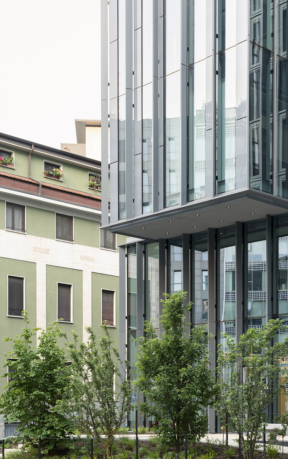 LYBRA office complex by Park Associati - 谷德设计网