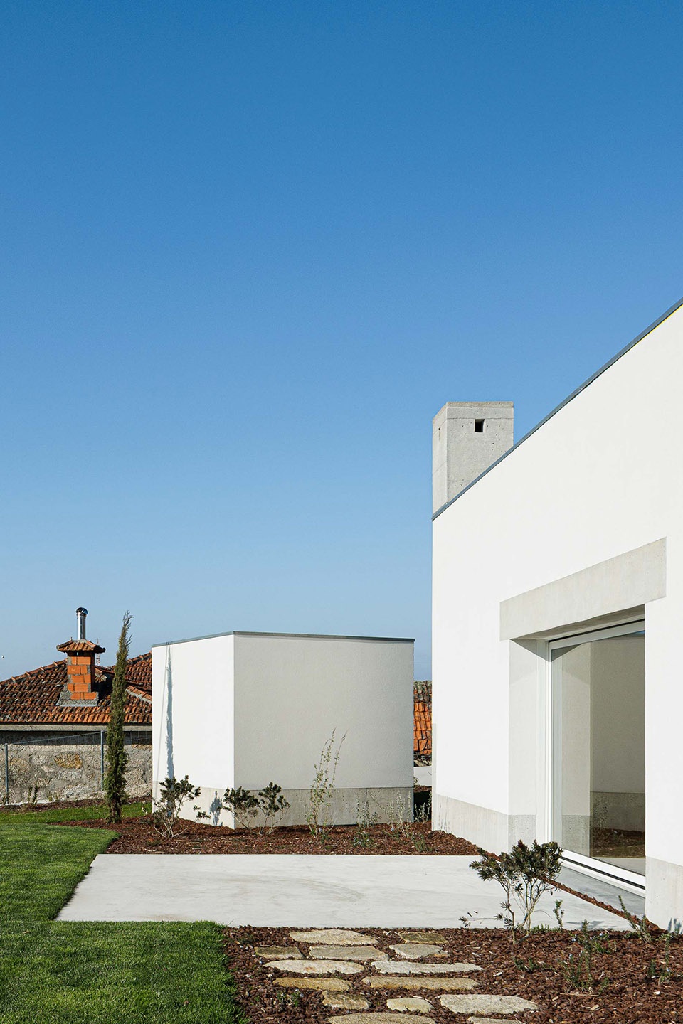 pedrantil house by helder da rocha arquitectos