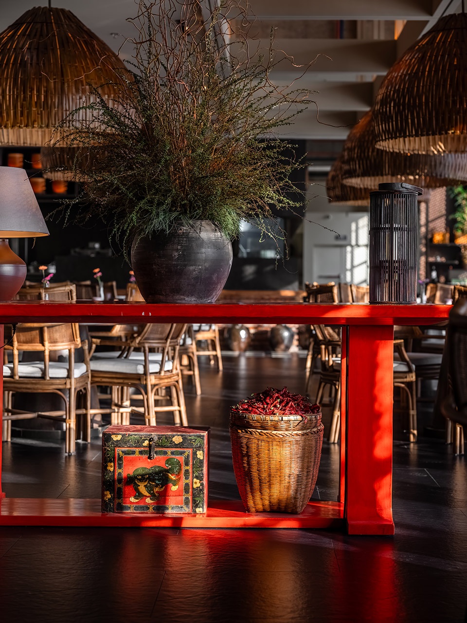 xiaorong garden classic sichuan restaurant by guo xin space design xian