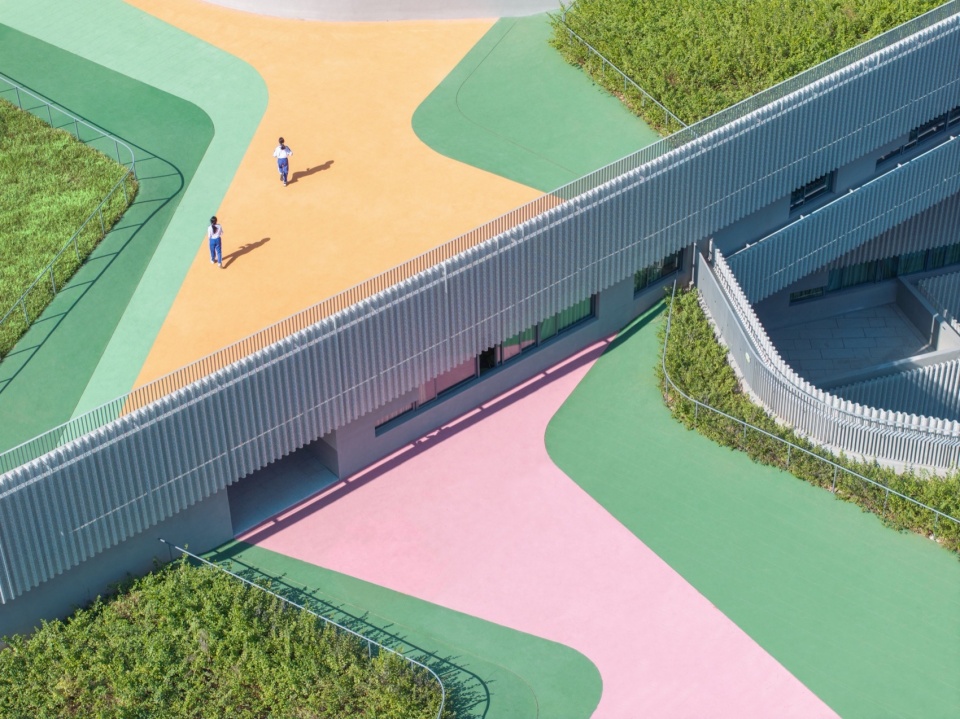 Cuizhu Foreign Language School by Studio Link Arc