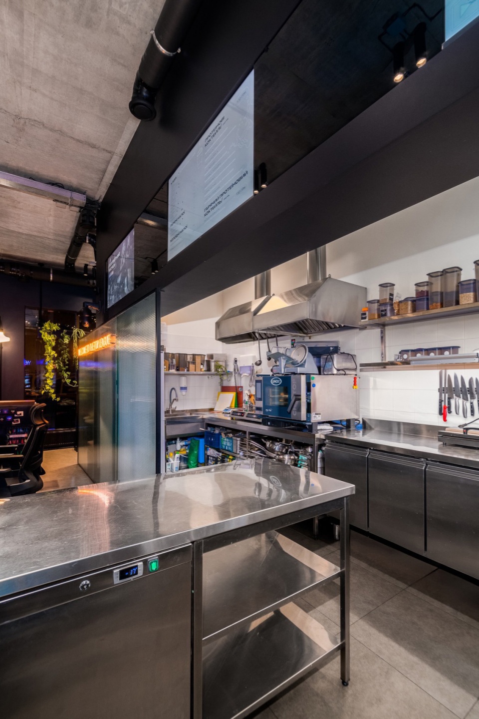 Smartass Kharkiv by Smartass Design Studio