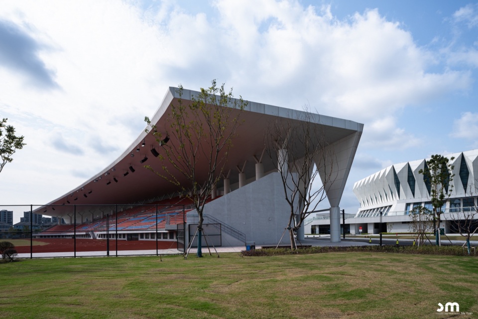 Zhejiang Haiyan Vocational Education Center by TJAD