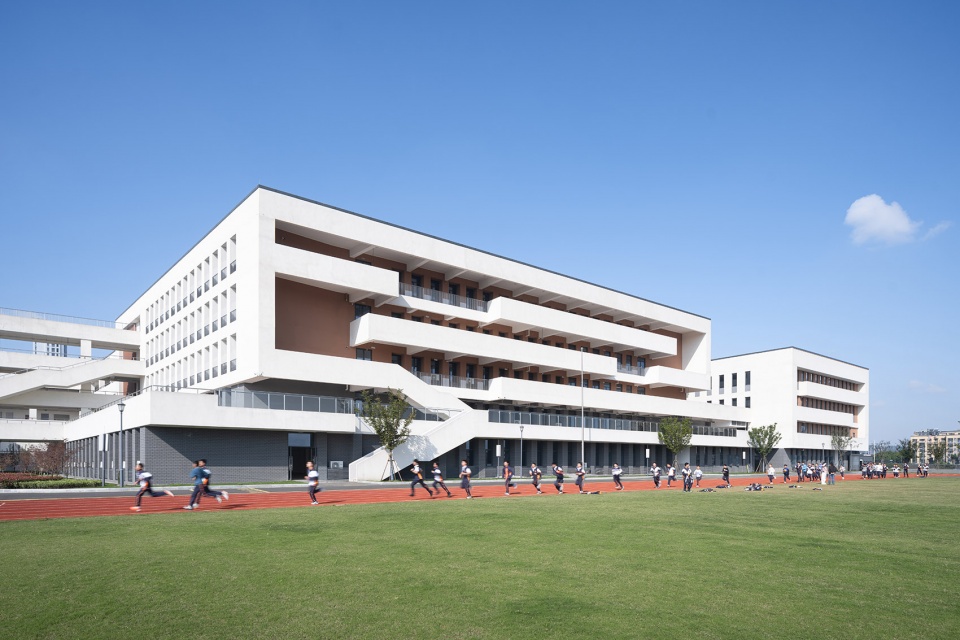 jingle new district zhanqian primary school by tjad
