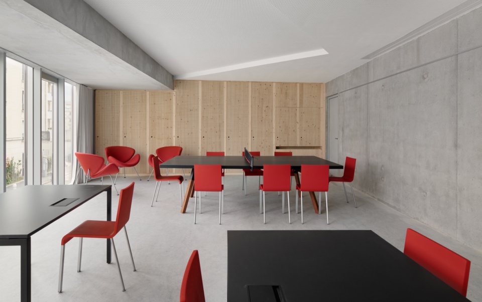 Cultural Centre in Bourg la Reine by Dominique Coulon Associes