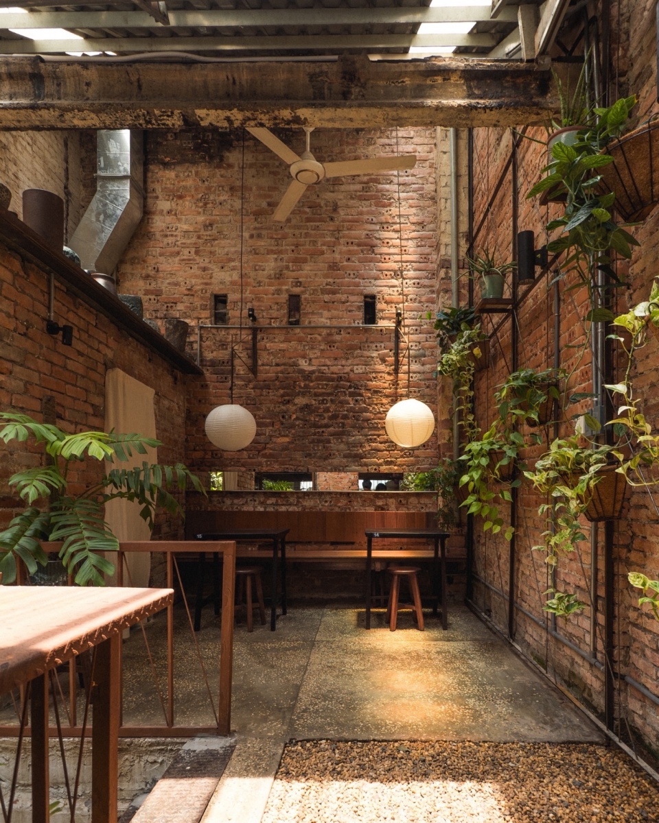 O Plant based Ton That Dam Cafe Restaurant xuong xep