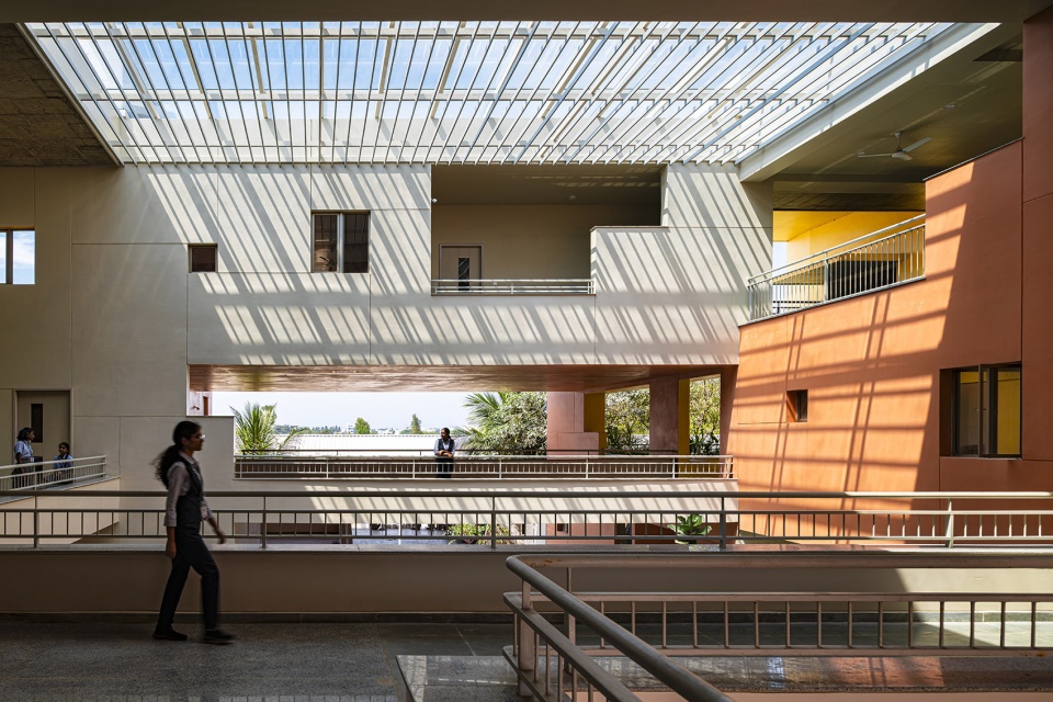 rainbow international school by spacefiction studio