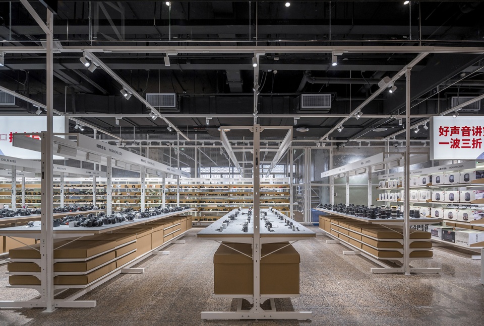 super zhuanzhuan retail space by spacestation