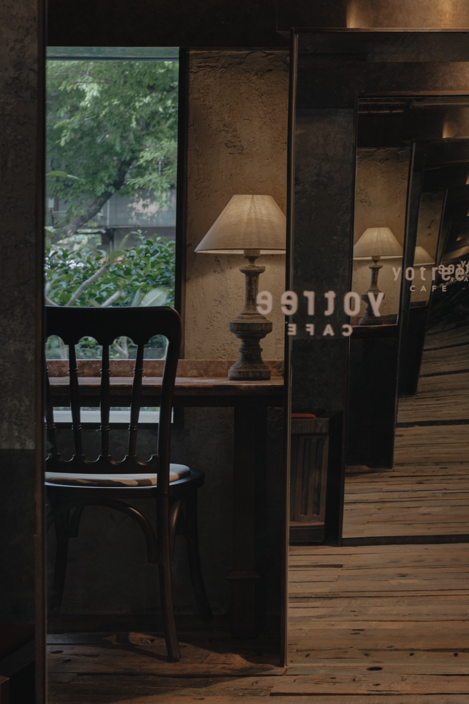 yotree cafe by hhhhsstudio