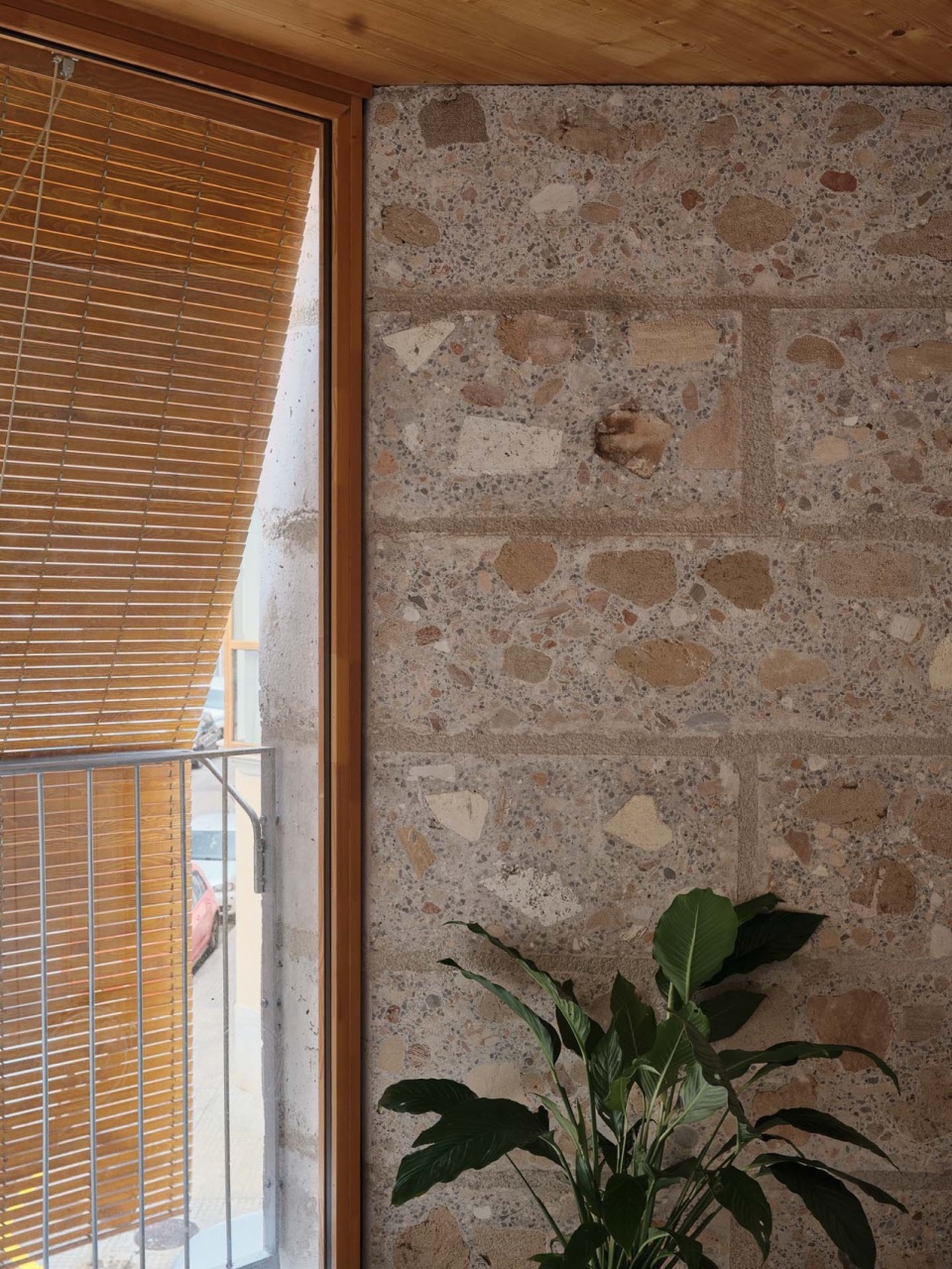 Social housing 2104 by HARQUITECTES