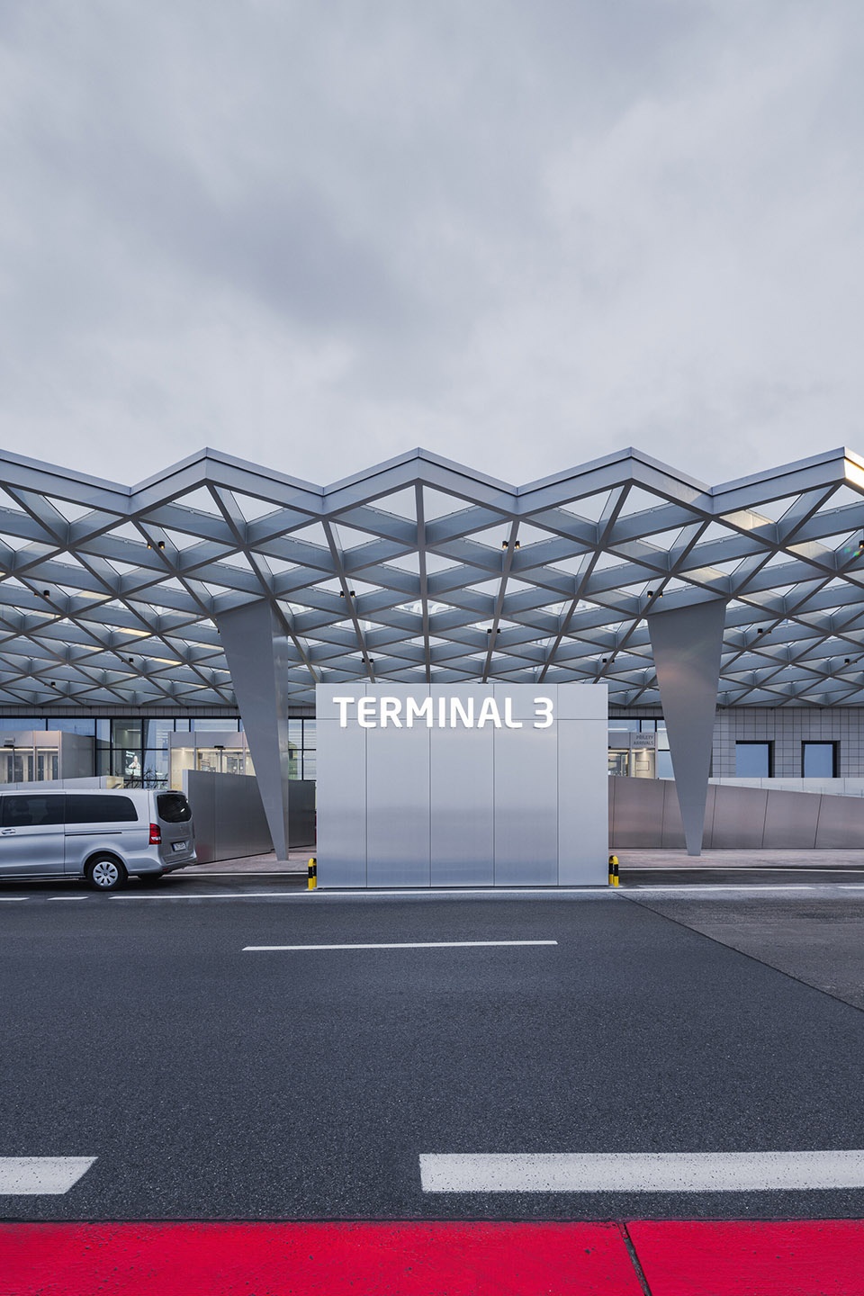 prague airport terminal 3 by ra15