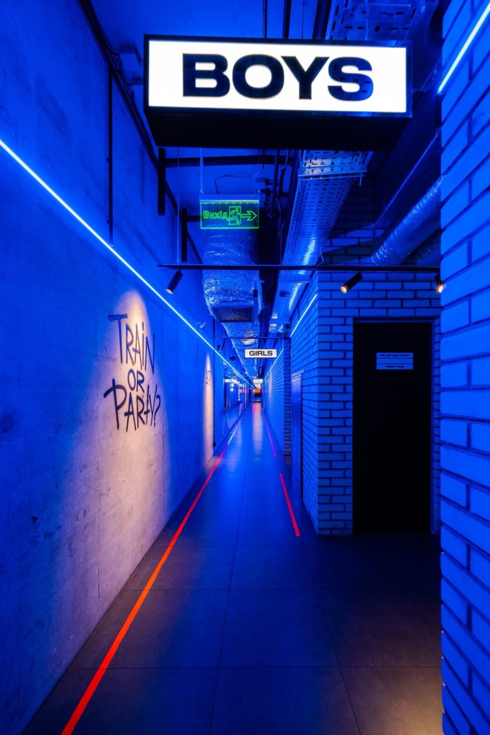 Smartass Kharkiv by Smartass Design Studio