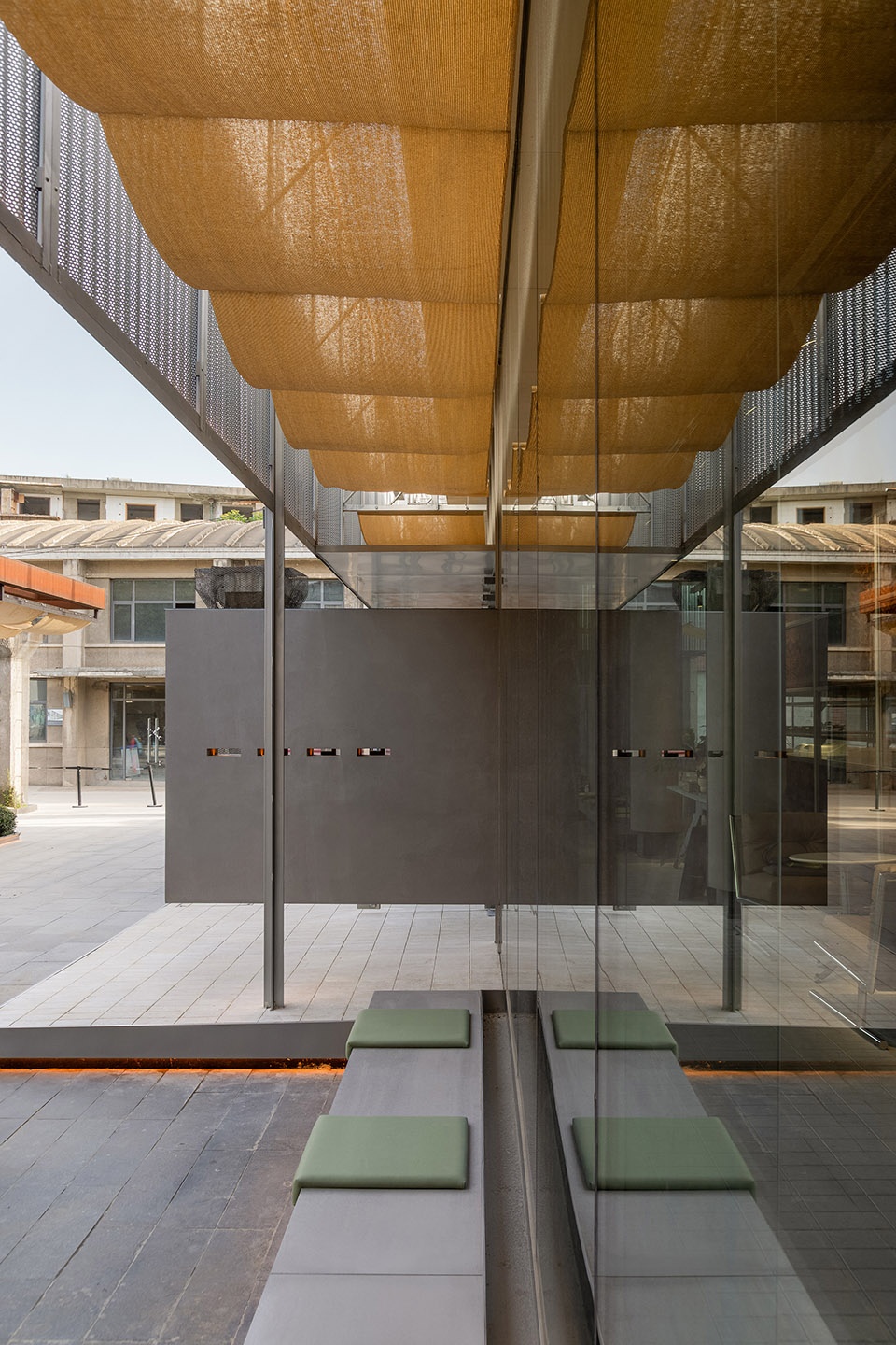 leb dessert shop by mos design studio