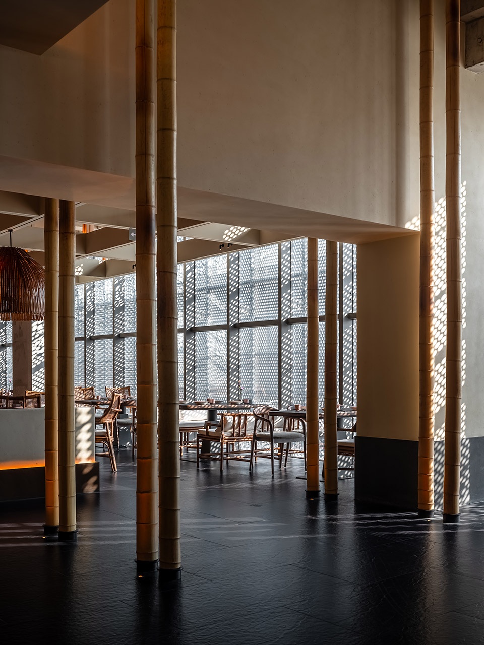 xiaorong garden classic sichuan restaurant by guo xin space design xian