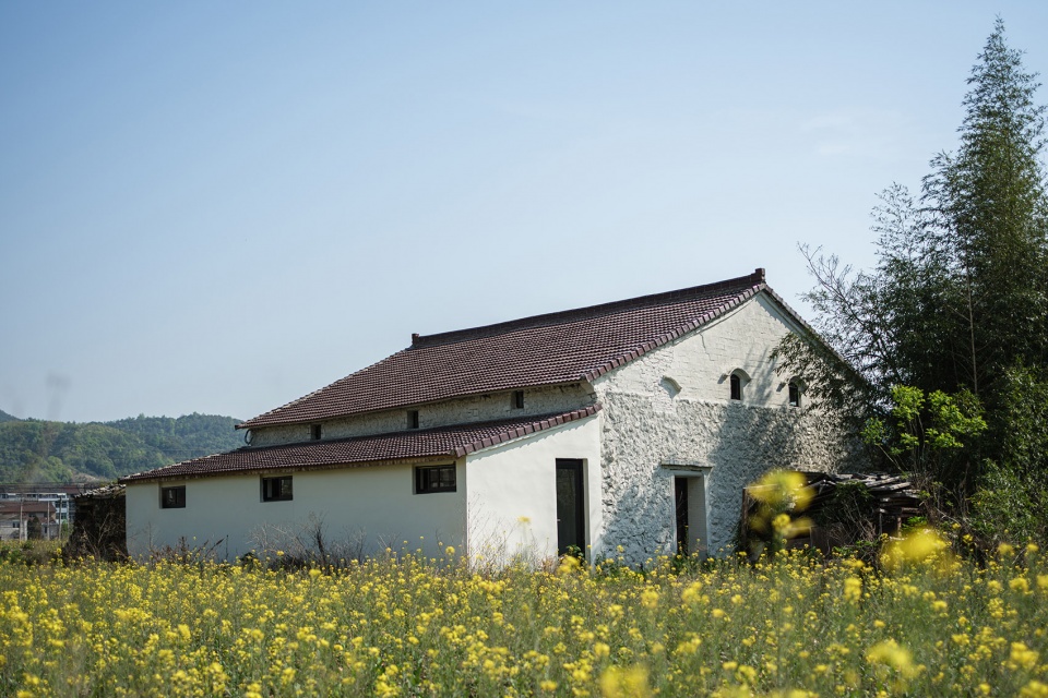jiangxi village field study house by menjue architects