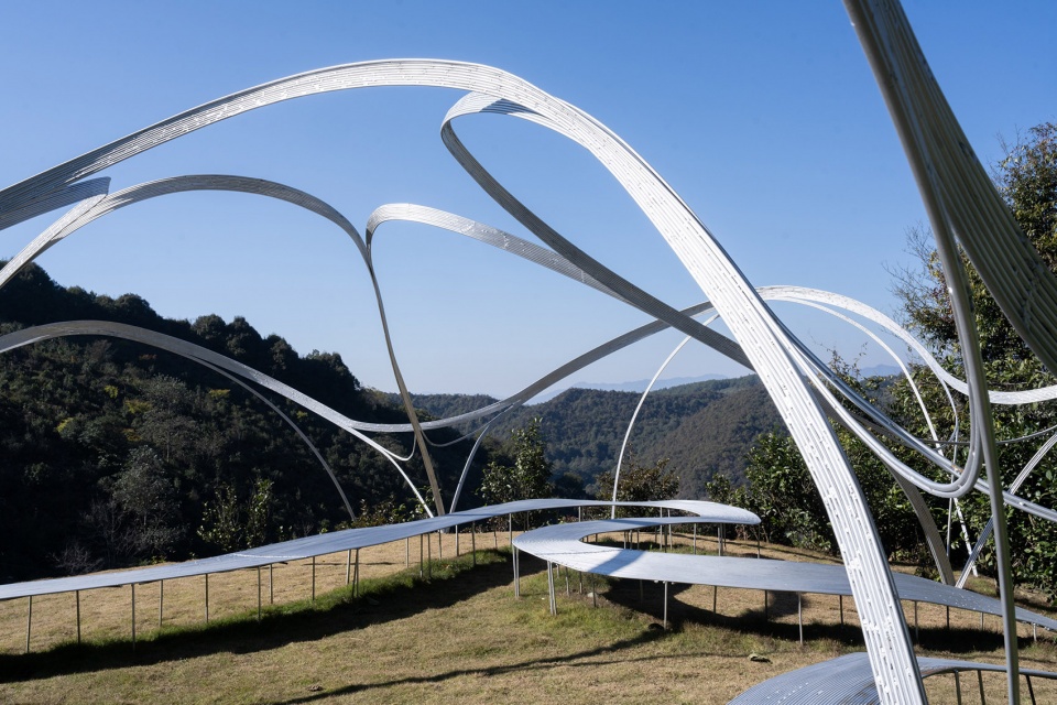 camellia theater on dali wuliangshan highland by kongxiangwei studio