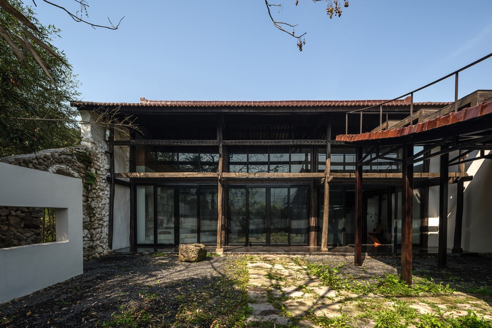 jiangxi village field study house by menjue architects