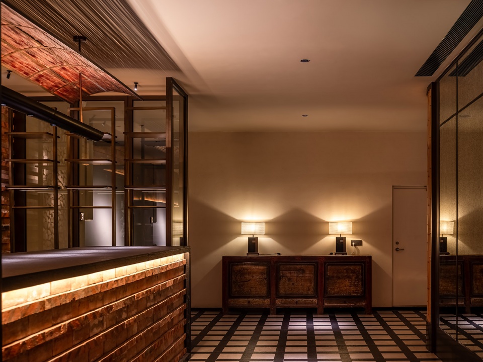 xiaorong garden classic sichuan restaurant by guo xin space design xian