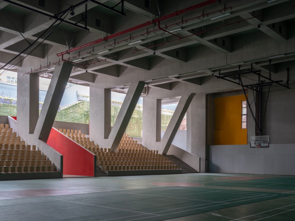 Cuizhu Foreign Language School by Studio Link Arc