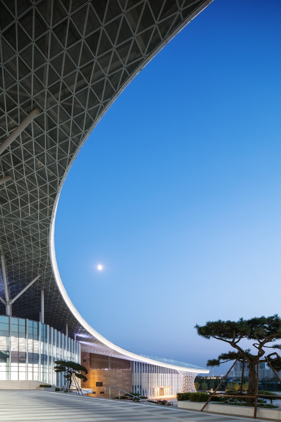 Dingzhou Cultural and Sports Center by THAD
