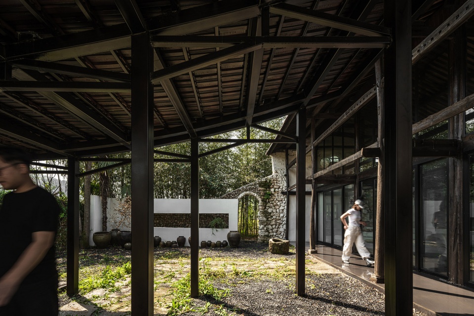 jiangxi village field study house by menjue architects