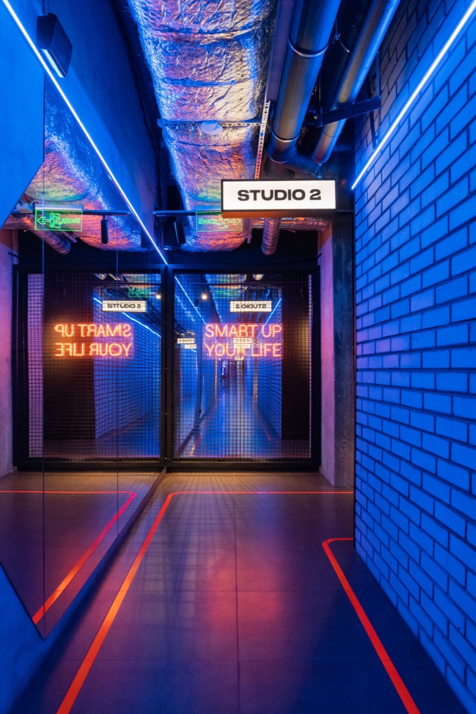 Smartass Kharkiv by Smartass Design Studio