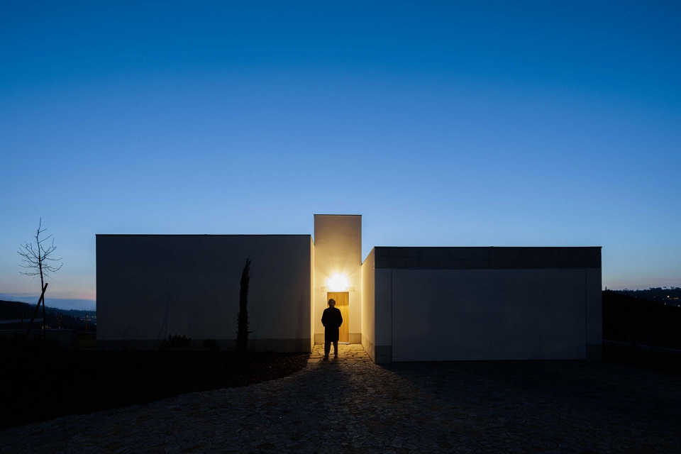 pedrantil house by helder da rocha arquitectos