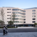西华大学宜宾产教融合实训基地 / 非常建筑