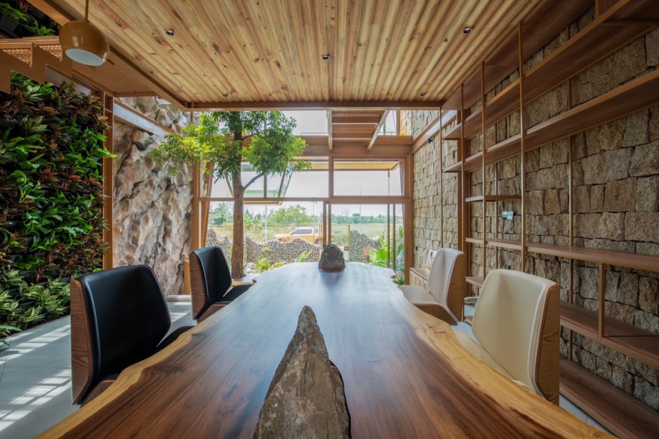 Ga o House by 85 Design