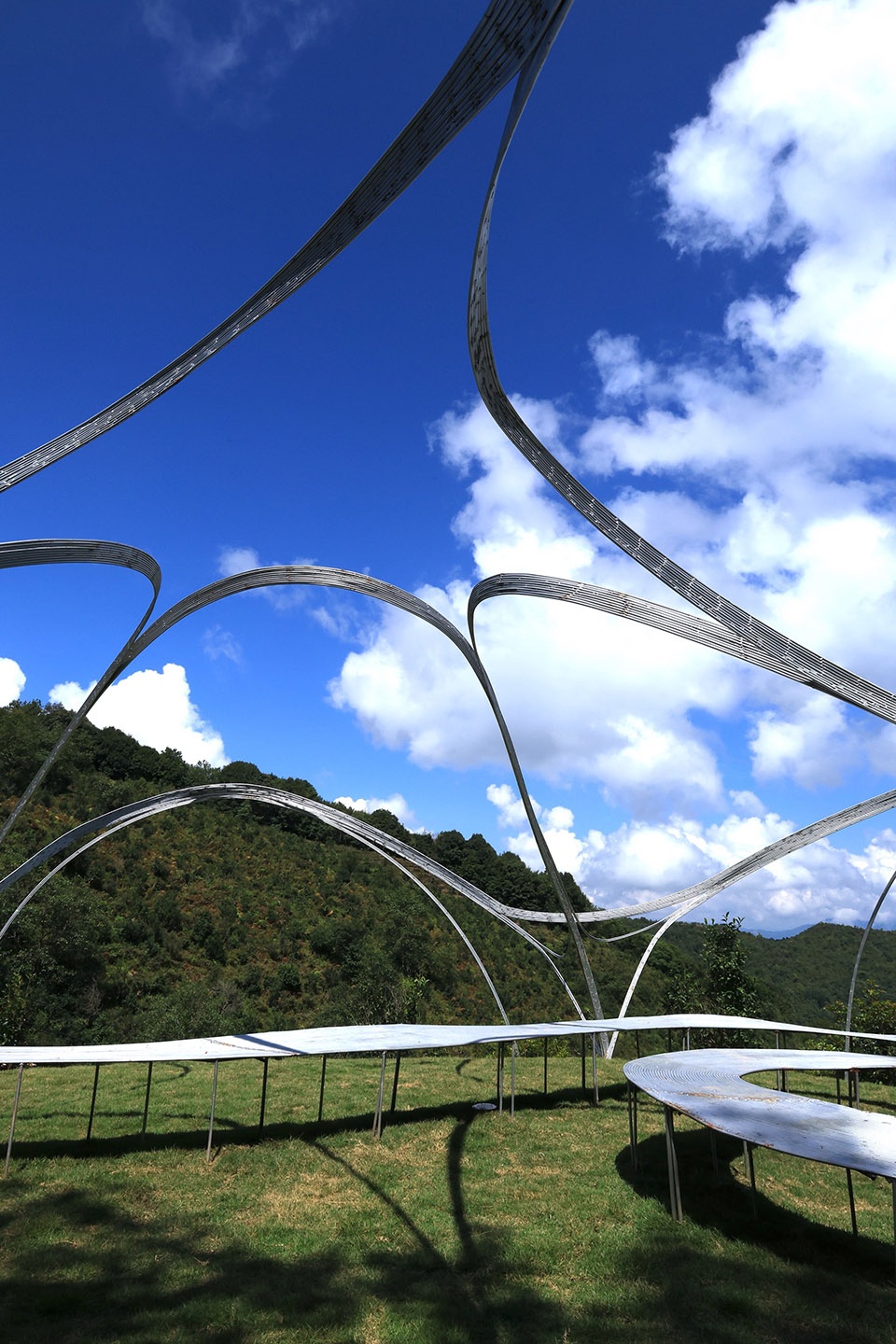 camellia theater on dali wuliangshan highland by kongxiangwei studio
